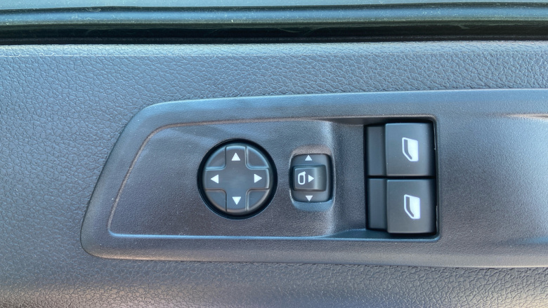 Vauxhall Vivaro L2 Diesel 1.5 Turbo D 120 Pro H1 Van